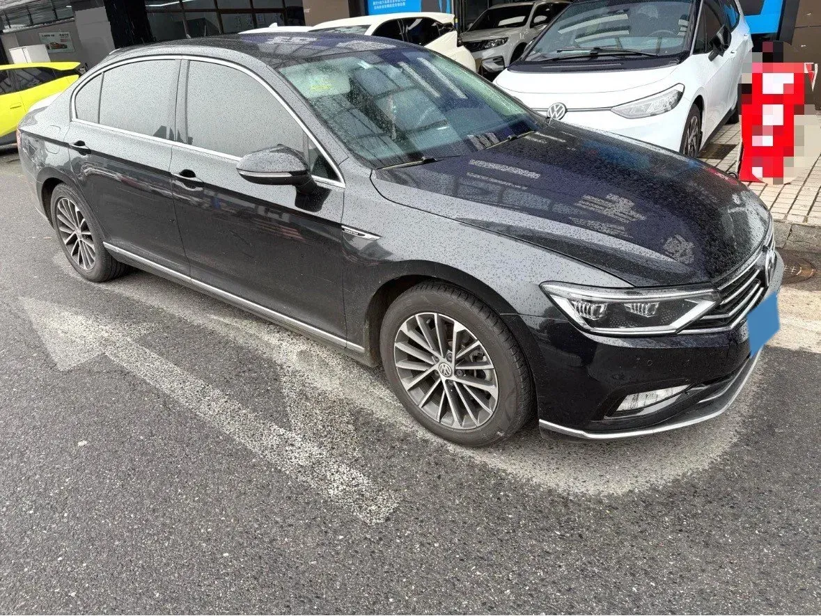 2020 Volkswagen Magotan 2.0T 186HP L4 7DCT,autocango,china used car exporter,china ev exporter,chinese used car exporter,chinese used ev exporter