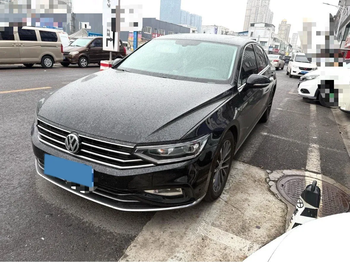 2020 Volkswagen Magotan 2.0T 186HP L4 7DCT,autocango,china used car exporter,china ev exporter,chinese used car exporter,chinese used ev exporter