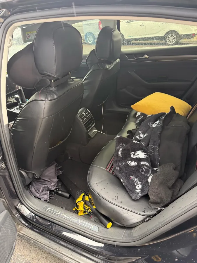 2020 Volkswagen Magotan 2.0T 186HP L4 7DCT,autocango,china used car exporter,china ev exporter,chinese used car exporter,chinese used ev exporter