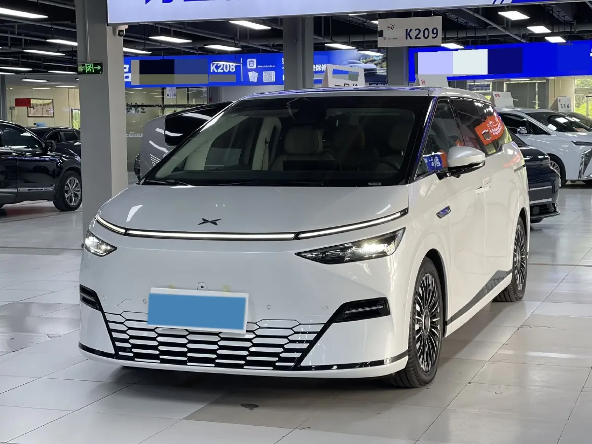2025 Xpeng X9 BEV,autocango,china used car exporter,china ev exporter,chinese used car exporter,chinese used ev exporter