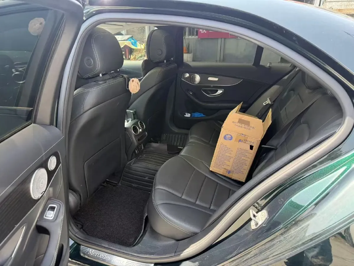 2021 Mercedes-Benz C Class 1.5T 184HP L4 9AT,autocango,china used car exporter,china ev exporter,chinese used car exporter,chinese used ev exporter