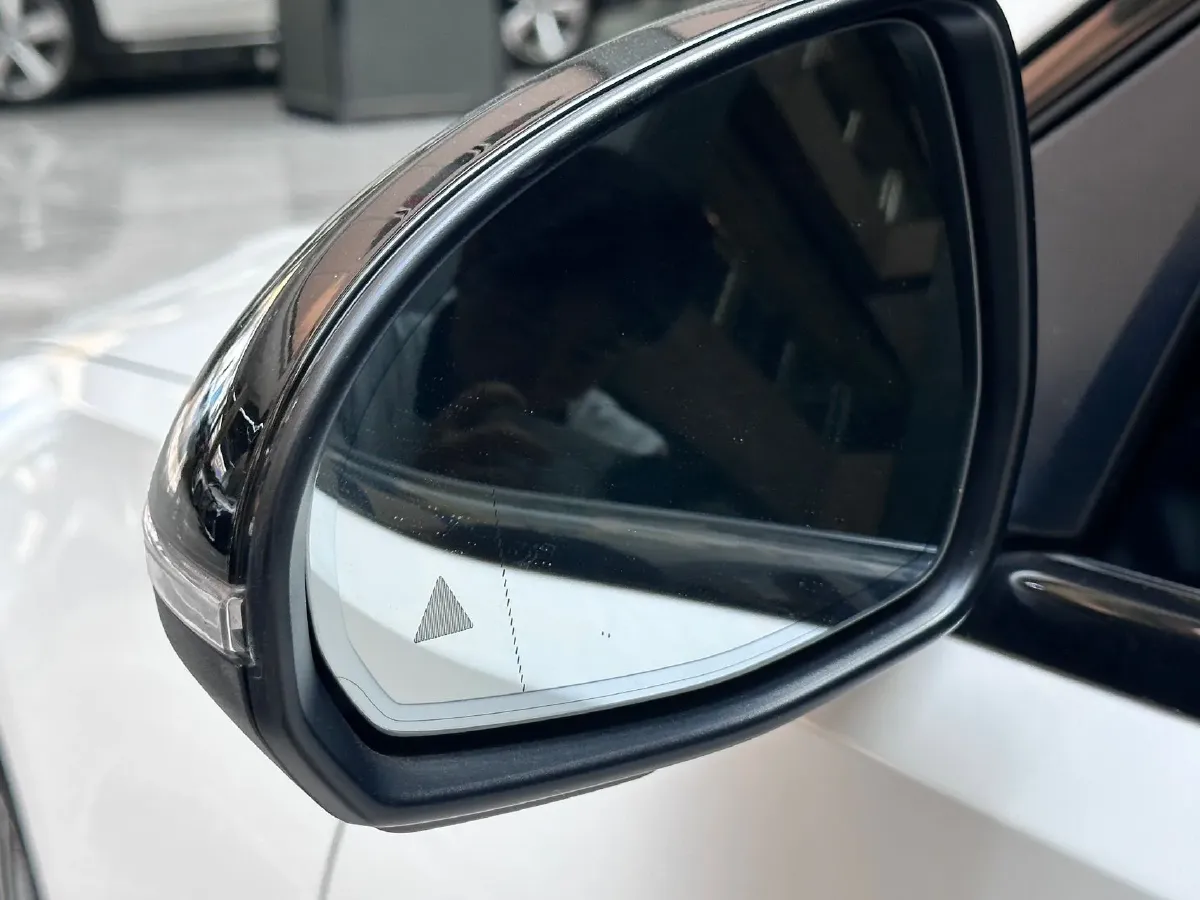 2022 Mercedes-Benz C Class 1.5T 170HP L4 9AT,autocango,china used car exporter,china ev exporter,chinese used car exporter,chinese used ev exporter