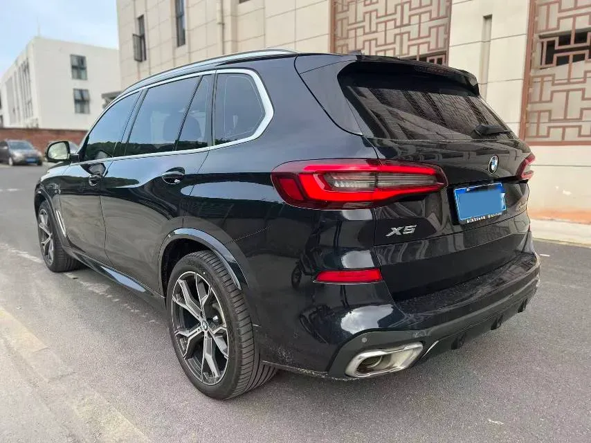 2022 BMW X5 3.0T 333HP L6 8AT,autocango,china used car exporter,china ev exporter,chinese used car exporter,chinese used ev exporter