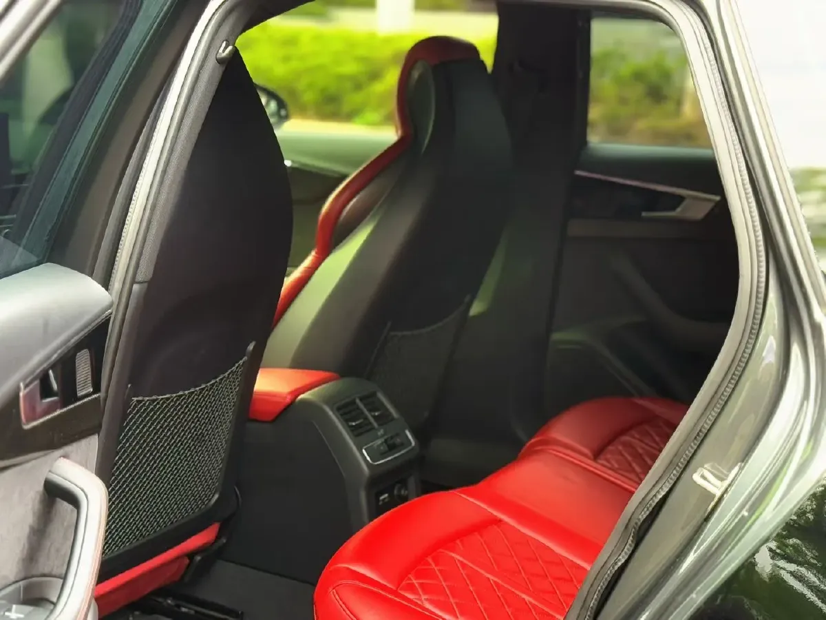 2023 Audi S4 3.0T 354HP V6 8AT,autocango,china used car exporter,china ev exporter,chinese used car exporter,chinese used ev exporter