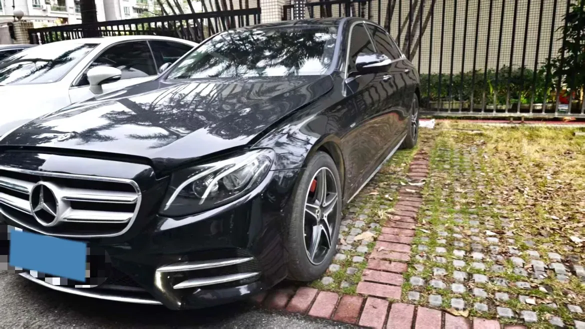 2020 Mercedes-Benz E Class 2.0T 258HP L4 9AT,autocango,china used car exporter,china ev exporter,chinese used car exporter,chinese used ev exporter