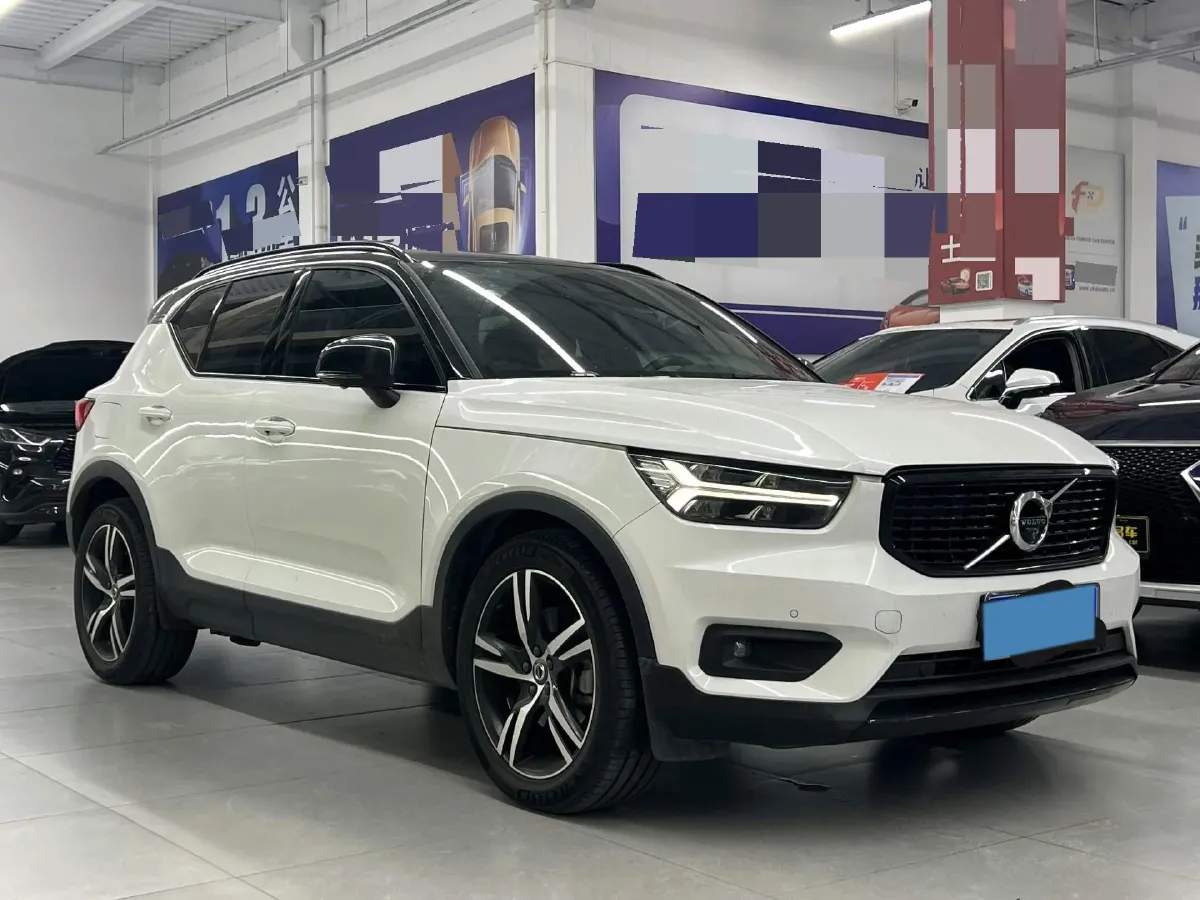 2020 Volvo XC40 2.0T 190HP L4 8AT,autocango,china used car exporter,china ev exporter,chinese used car exporter,chinese used ev exporter