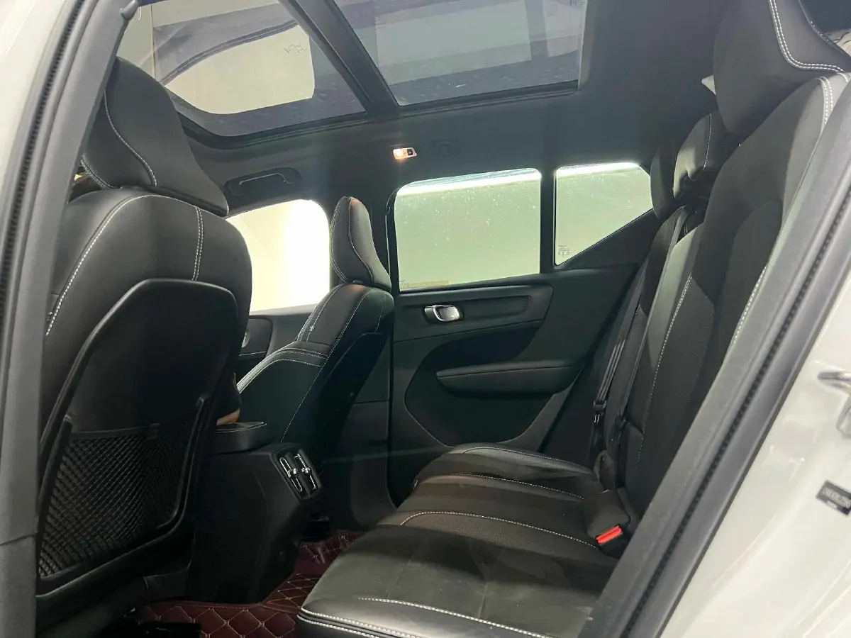 2020 Volvo XC40 2.0T 190HP L4 8AT,autocango,china used car exporter,china ev exporter,chinese used car exporter,chinese used ev exporter