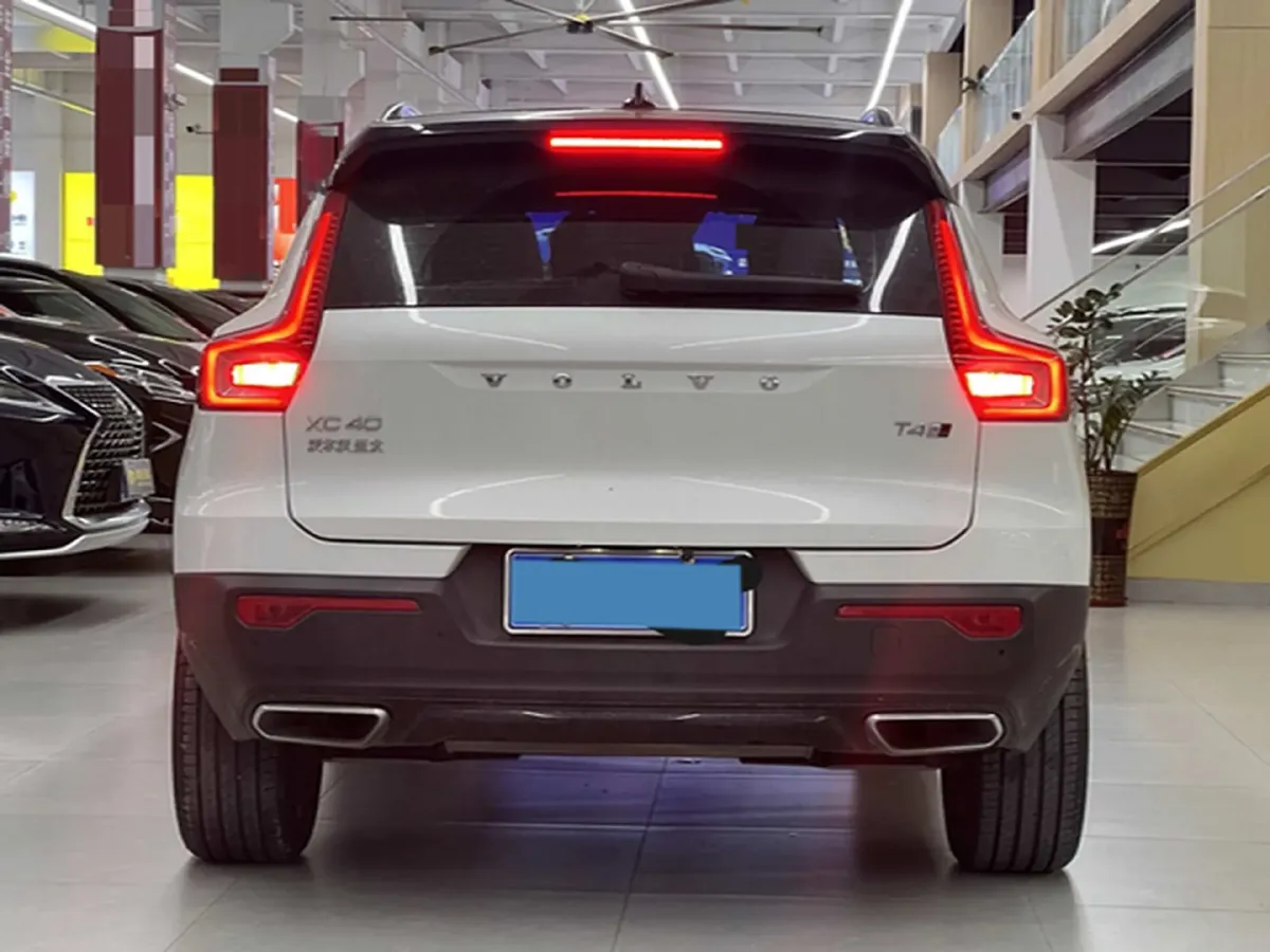 2020 Volvo XC40 2.0T 190HP L4 8AT,autocango,china used car exporter,china ev exporter,chinese used car exporter,chinese used ev exporter