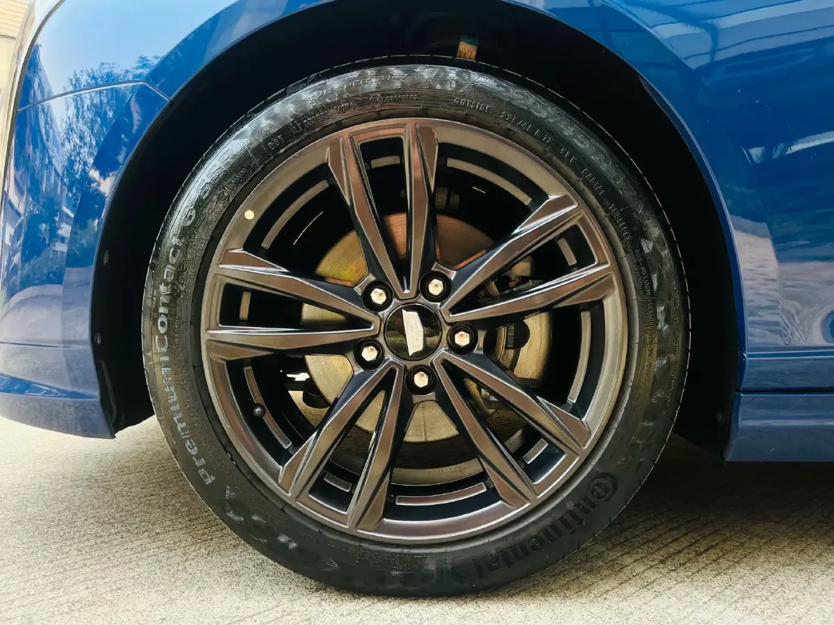 2022 Cadillac CT4 2.0T 237HP L4 8AT,autocango,china used car exporter,china ev exporter,chinese used car exporter,chinese used ev exporter