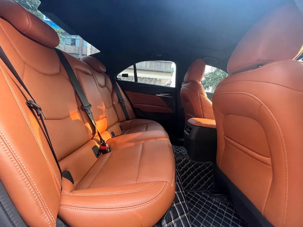 2022 Cadillac CT4 2.0T 237HP L4 8AT,autocango,china used car exporter,china ev exporter,chinese used car exporter,chinese used ev exporter