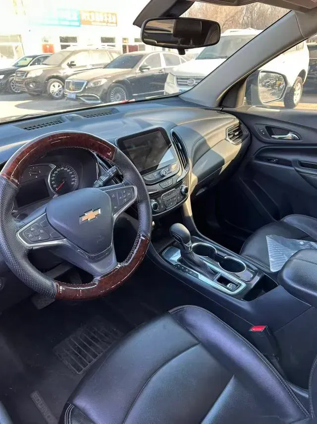 2021 Chevrolet Equinox 1.5T 169HP L4 6AT,autocango,china used car exporter,china ev exporter,chinese used car exporter,chinese used ev exporter