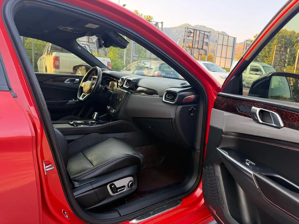 2019 LYNK&CO 01 2.0T 190HP L4 6AT,autocango,china used car exporter,china ev exporter,chinese used car exporter,chinese used ev exporter