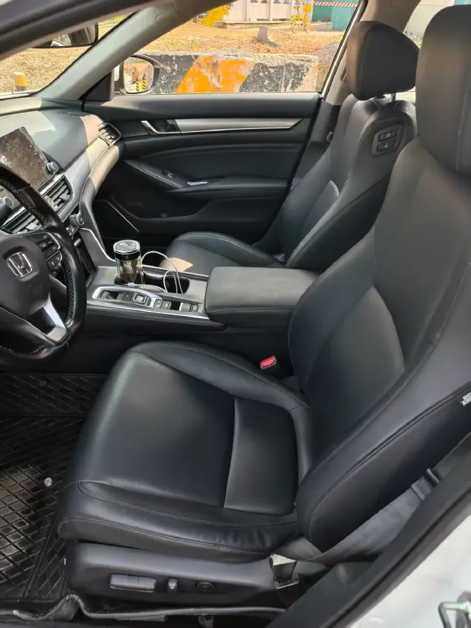 2018 Honda Accord 2.0L 146HP L4 E-CVT Hybrid,autocango,china used car exporter,china ev exporter,chinese used car exporter,chinese used ev exporter