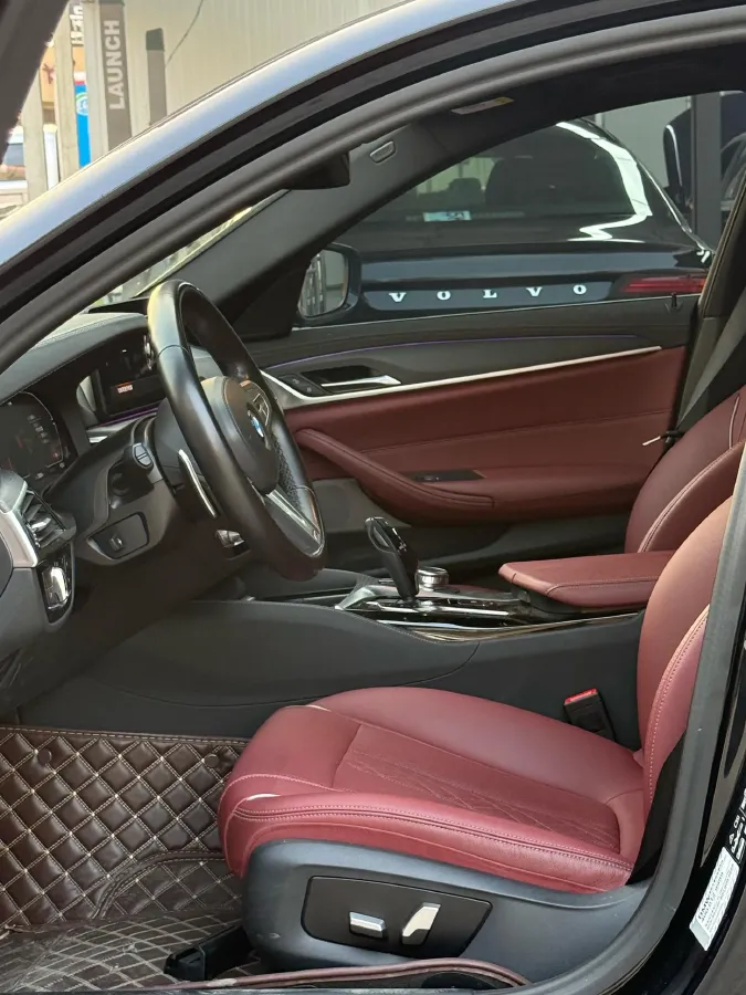 2023 BMW 5 Series 2.0T 245HP L4 8AT,autocango,china used car exporter,china ev exporter,chinese used car exporter,chinese used ev exporter