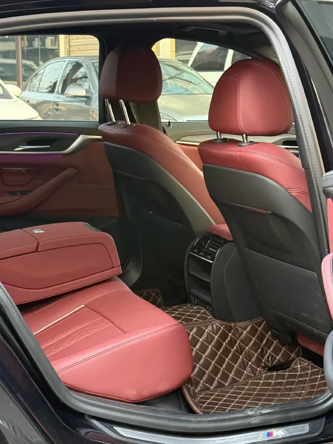 2023 BMW 5 Series 2.0T 245HP L4 8AT,autocango,china used car exporter,china ev exporter,chinese used car exporter,chinese used ev exporter