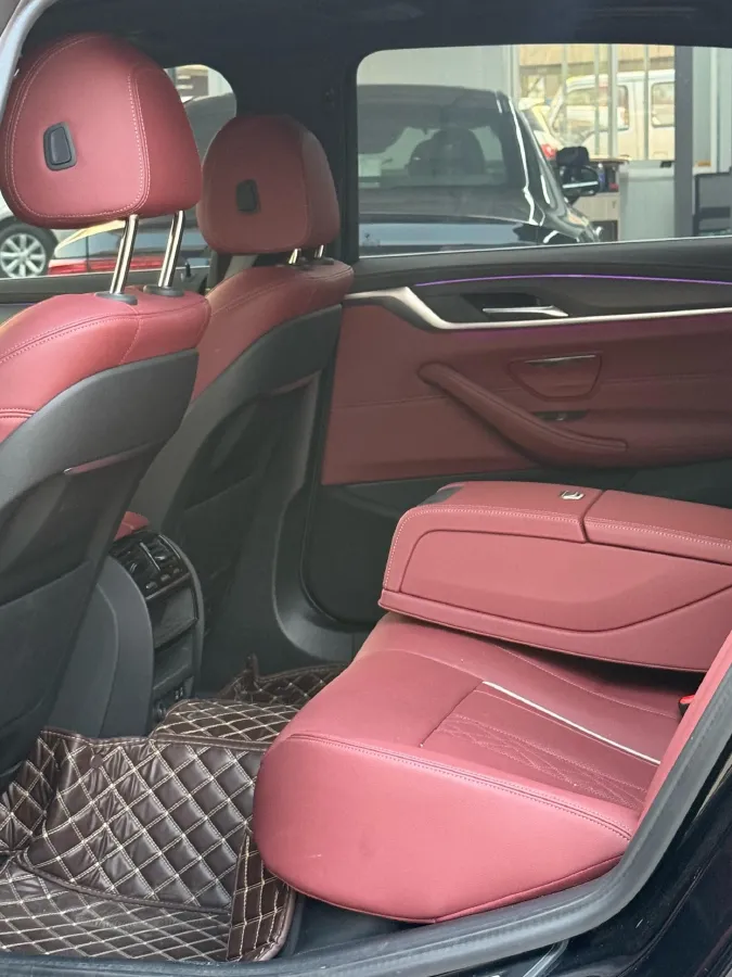 2023 BMW 5 Series 2.0T 245HP L4 8AT,autocango,china used car exporter,china ev exporter,chinese used car exporter,chinese used ev exporter