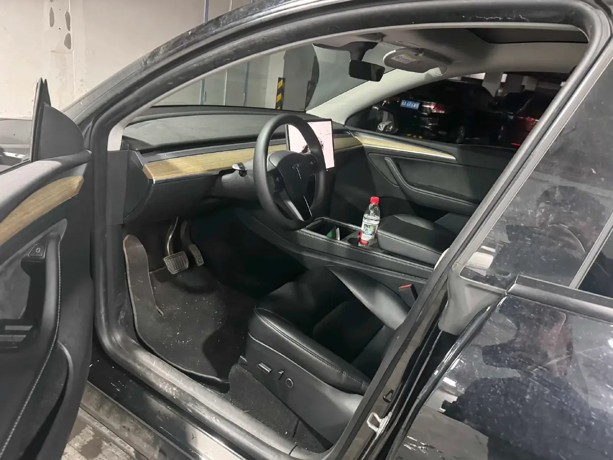 2022 Tesla Model Y BEV 60KWH,autocango,china used car exporter,china ev exporter,chinese used car exporter,chinese used ev exporter