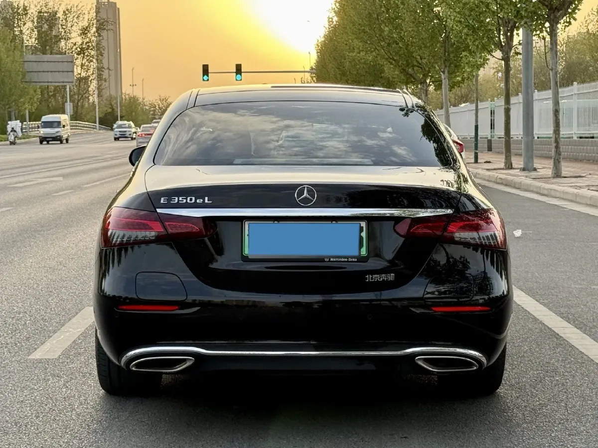 2022 Mercedes-Benz E Class 2.0T 211HP L4 9AT PHEV 25.4KWH,autocango,china used car exporter,china ev exporter,chinese used car exporter,chinese used ev exporter
