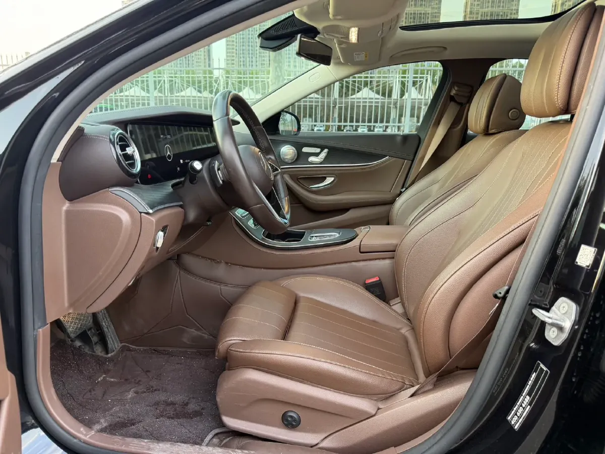 2022 Mercedes-Benz E Class 2.0T 211HP L4 9AT PHEV 25.4KWH,autocango,china used car exporter,china ev exporter,chinese used car exporter,chinese used ev exporter