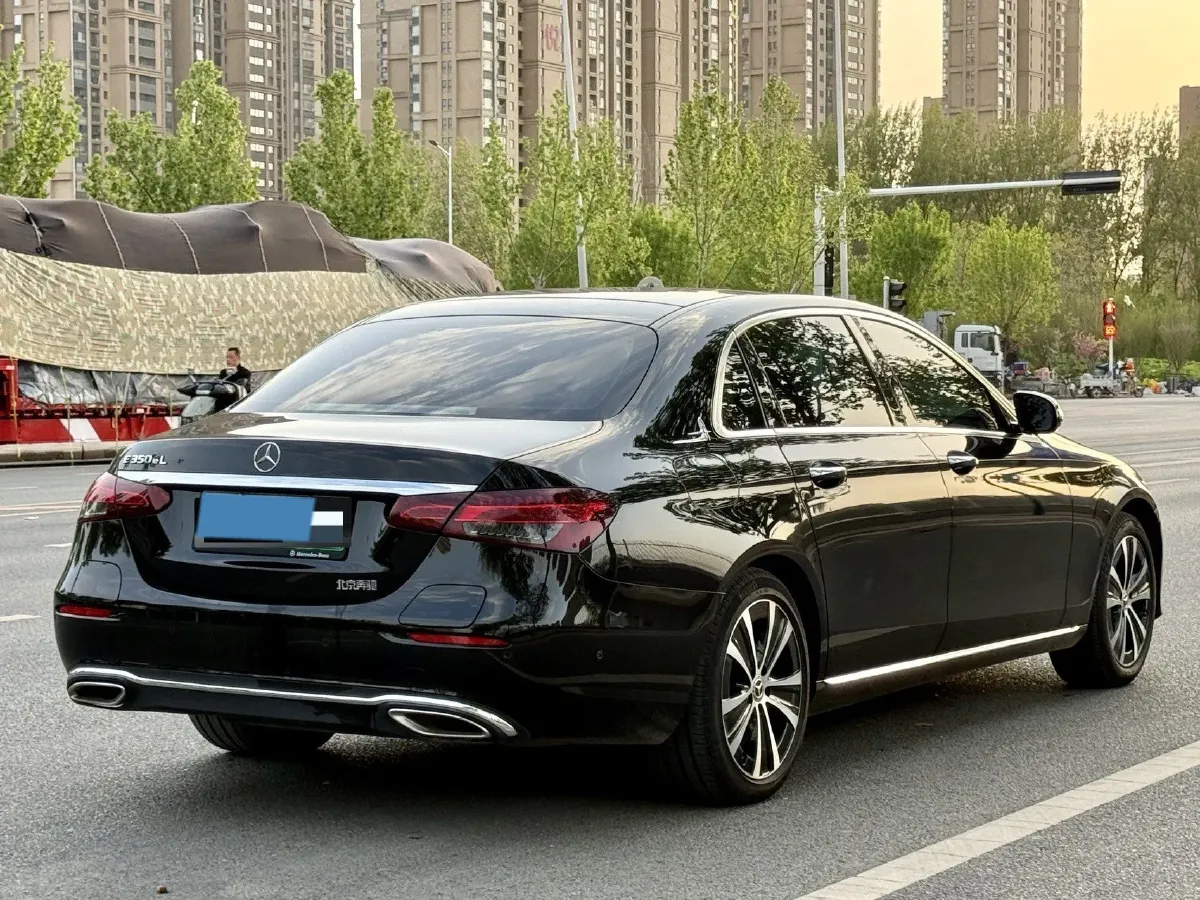2022 Mercedes-Benz E Class 2.0T 211HP L4 9AT PHEV 25.4KWH,autocango,china used car exporter,china ev exporter,chinese used car exporter,chinese used ev exporter