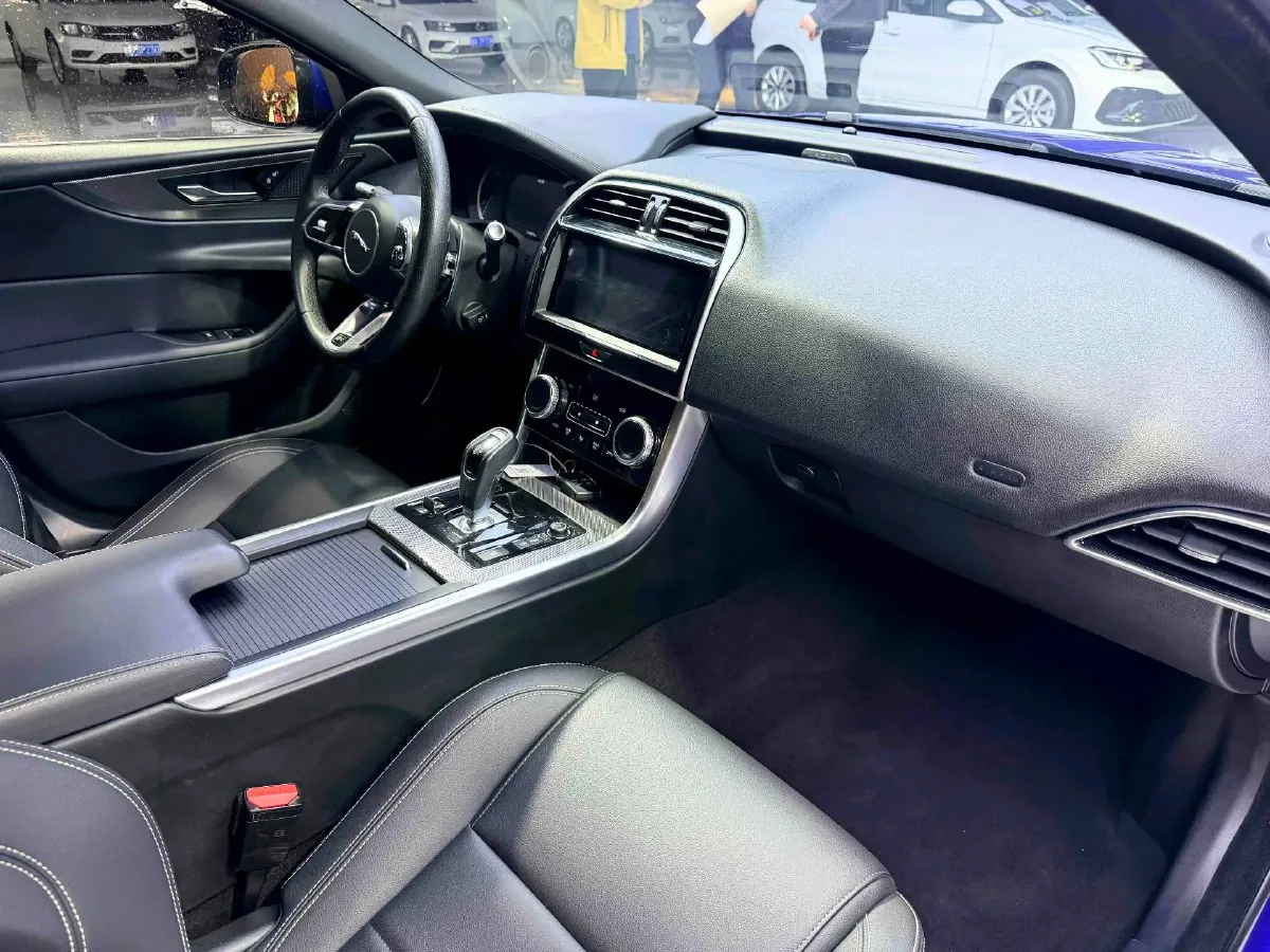 2020 Jaguar XEL 2.0T 200HP L4 8AT,autocango,china used car exporter,china ev exporter,chinese used car exporter,chinese used ev exporter