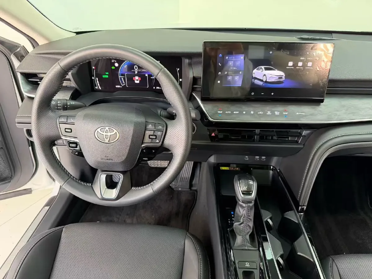 2024 Toyota Camry 2.0L 152HP L4 E-CVT Hybrid,autocango,china used car exporter,china ev exporter,chinese used car exporter,chinese used ev exporter