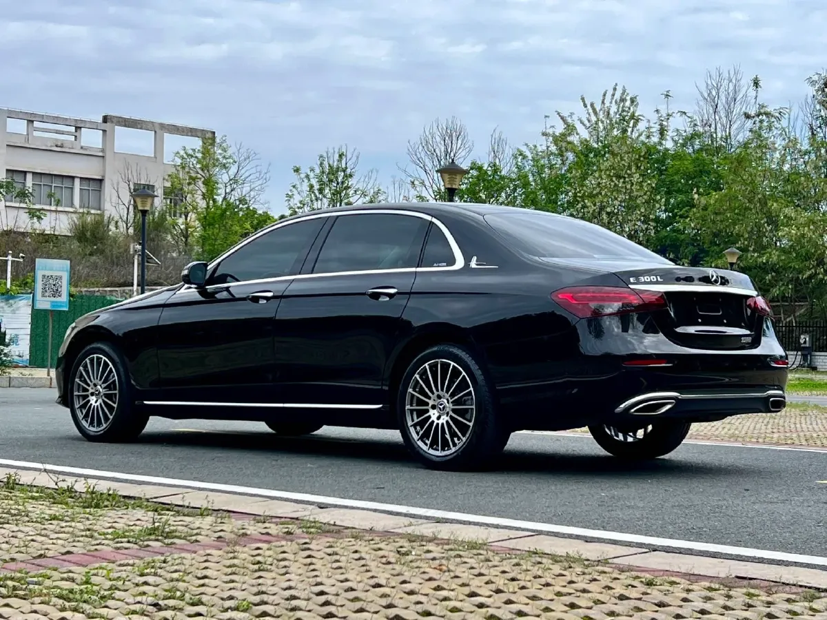 2022 Mercedes-Benz E Class 2.0T 197HP L4 9AT,autocango,china used car exporter,china ev exporter,chinese used car exporter,chinese used ev exporter