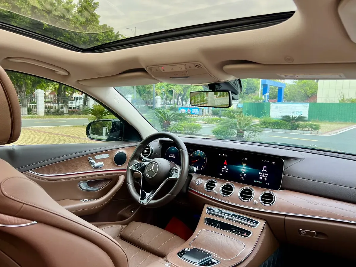 2022 Mercedes-Benz E Class 2.0T 197HP L4 9AT,autocango,china used car exporter,china ev exporter,chinese used car exporter,chinese used ev exporter