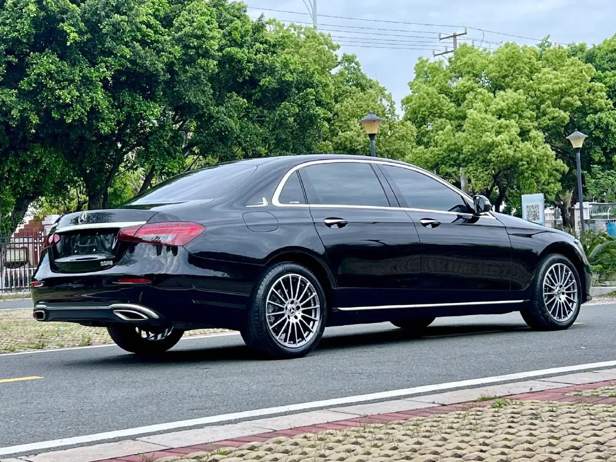 2022 Mercedes-Benz E Class 2.0T 197HP L4 9AT,autocango,china used car exporter,china ev exporter,chinese used car exporter,chinese used ev exporter