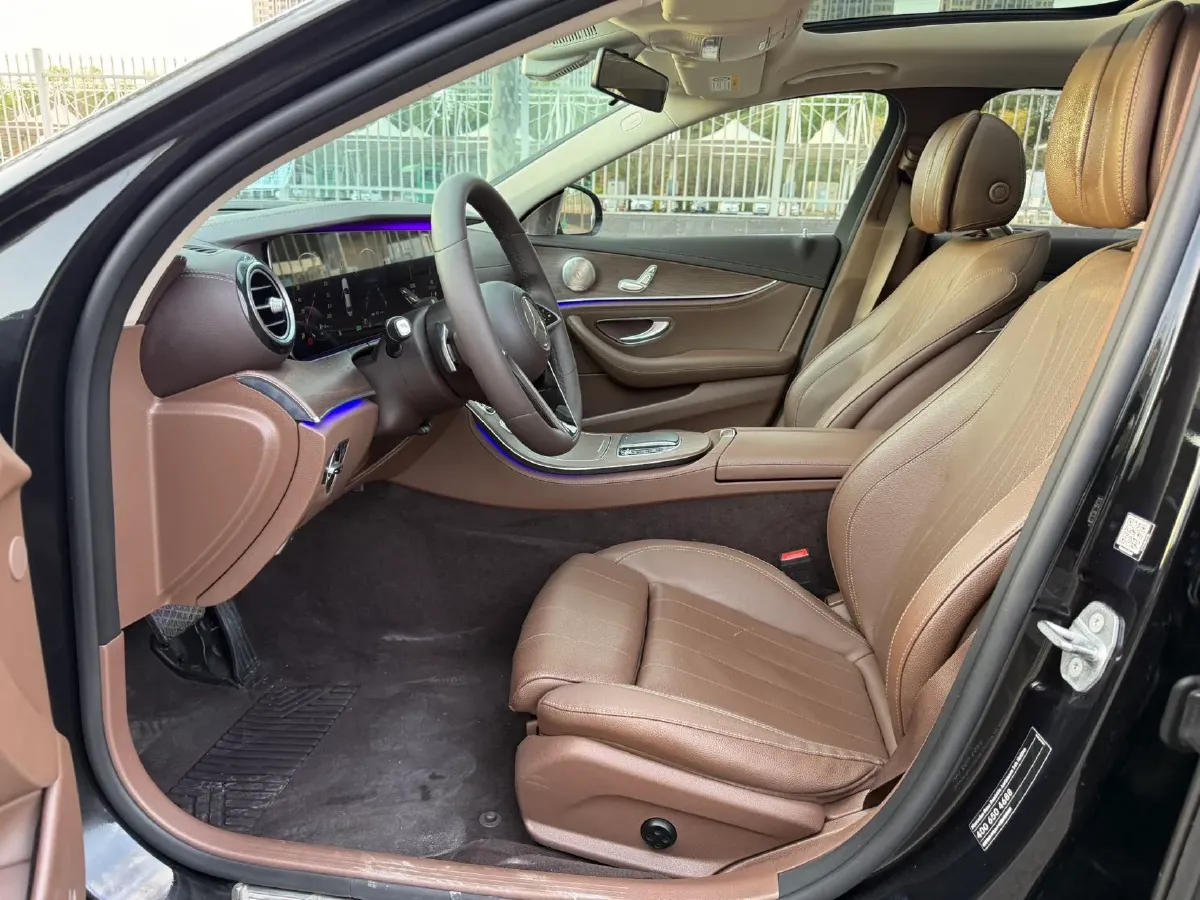 2021 Mercedes-Benz E Class 1.5T 184HP L4 9AT,autocango,china used car exporter,china ev exporter,chinese used car exporter,chinese used ev exporter