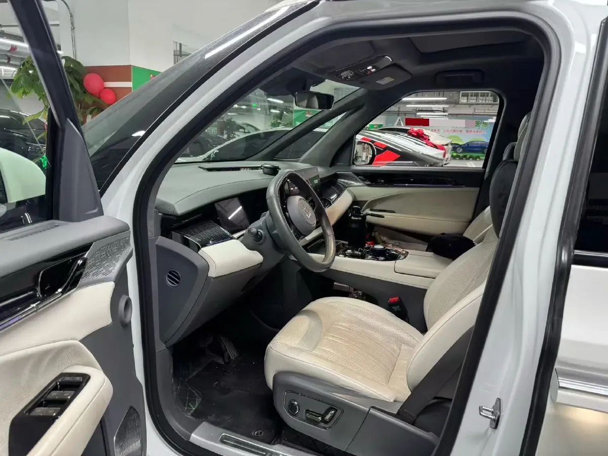 2022 Zeekr 009 BEV 116KWH,autocango,china used car exporter,china ev exporter,chinese used car exporter,chinese used ev exporter