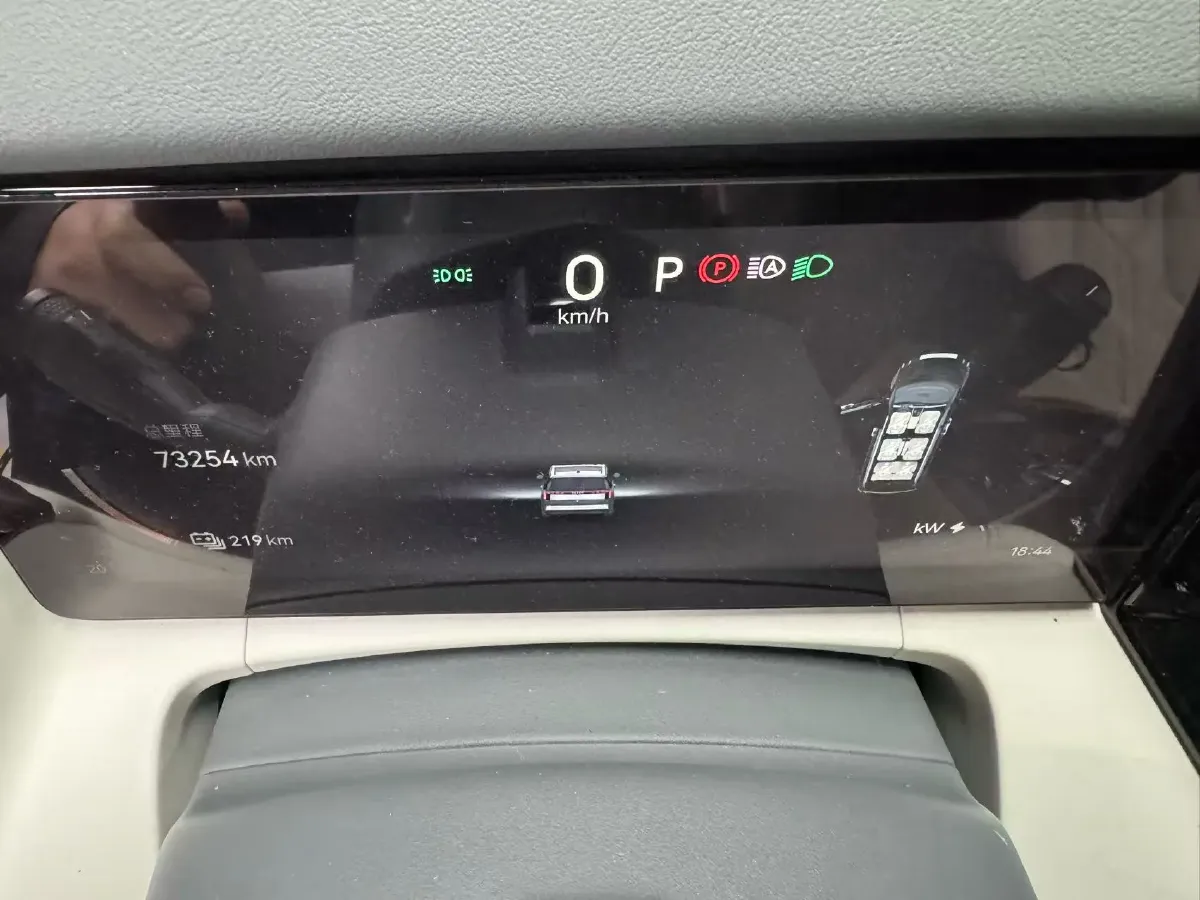 2022 Zeekr 009 BEV 116KWH,autocango,china used car exporter,china ev exporter,chinese used car exporter,chinese used ev exporter