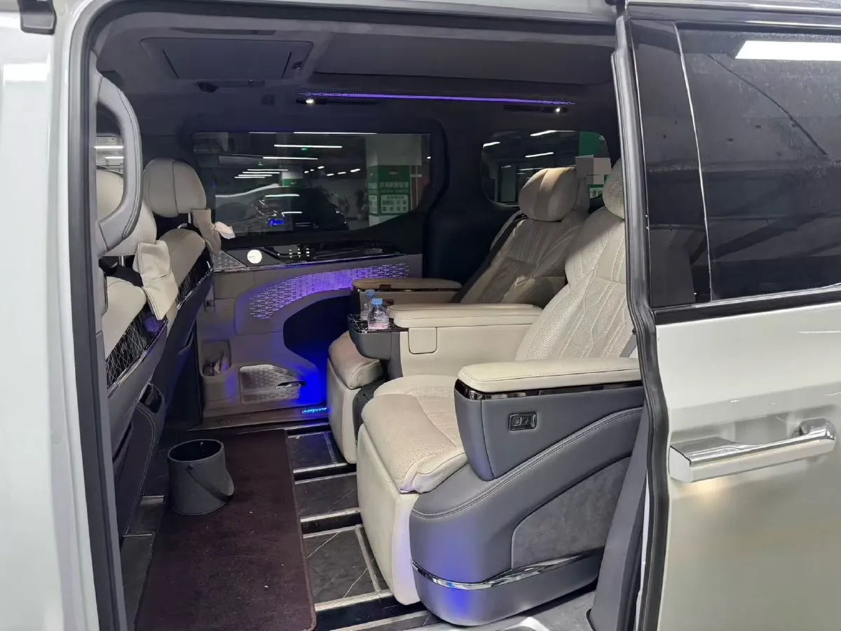 2022 Zeekr 009 BEV 116KWH,autocango,china used car exporter,china ev exporter,chinese used car exporter,chinese used ev exporter