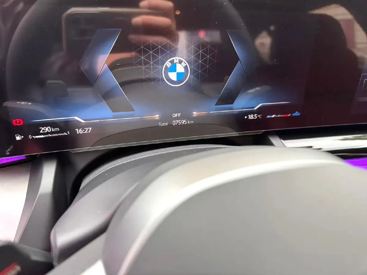 2025 BMW 5 Series 2.0T 258HP L4 8AT,autocango,china used car exporter,china ev exporter,chinese used car exporter,chinese used ev exporter