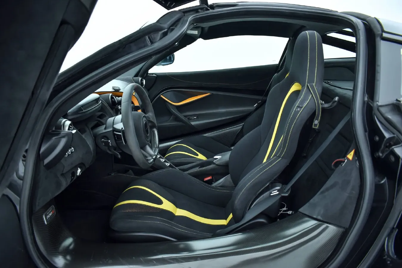 2017 McLaren 720S 4.0T 720HP V8 7DCT,autocango,china used car exporter,china ev exporter,chinese used car exporter,chinese used ev exporter