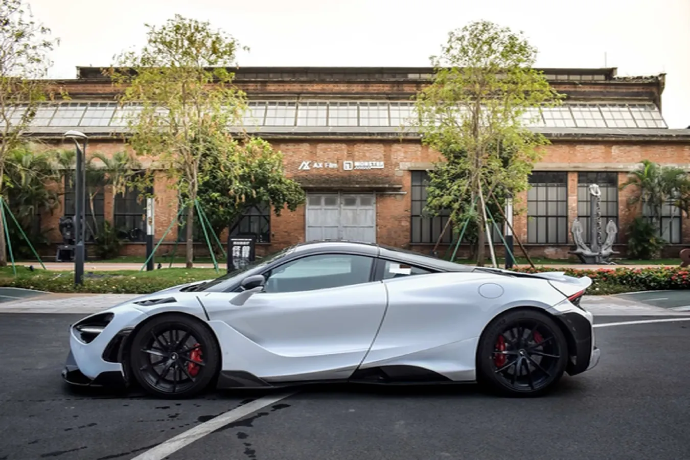 2017 McLaren 720S 4.0T 720HP V8 7DCT,autocango,china used car exporter,china ev exporter,chinese used car exporter,chinese used ev exporter