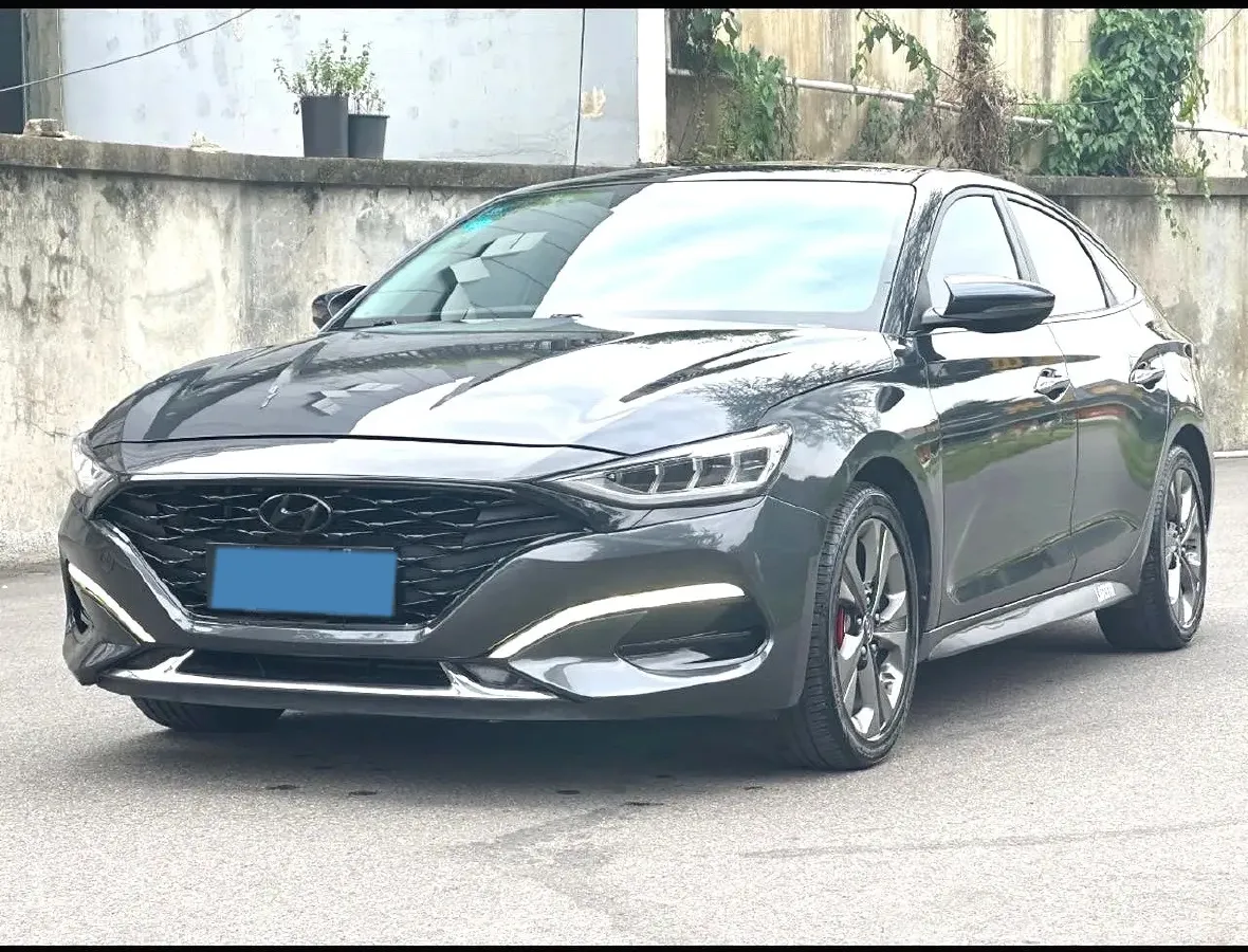 2019 Hyundai La Festa 1.6T 204HP L4 7DCT,autocango,china used car exporter,china ev exporter,chinese used car exporter,chinese used ev exporter