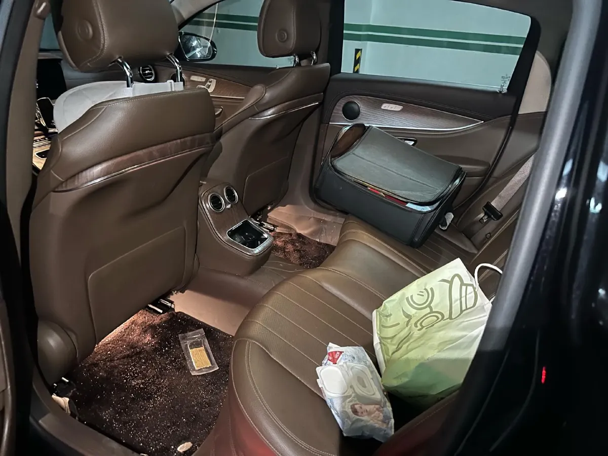 2021 Mercedes-Benz E Class 2.0T 211HP L4 9AT PHEV 25.4KWH,autocango,china used car exporter,china ev exporter,chinese used car exporter,chinese used ev exporter