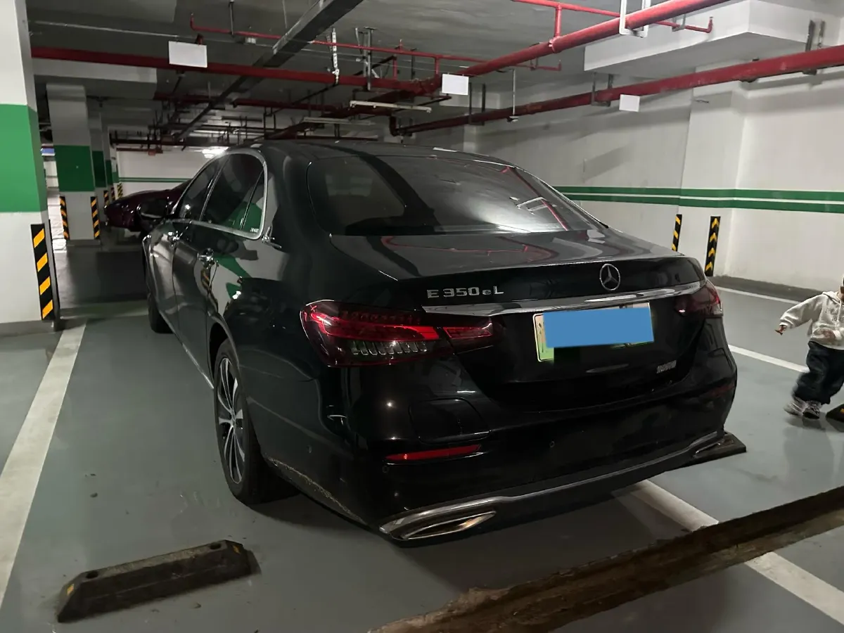 2021 Mercedes-Benz E Class 2.0T 211HP L4 9AT PHEV 25.4KWH,autocango,china used car exporter,china ev exporter,chinese used car exporter,chinese used ev exporter