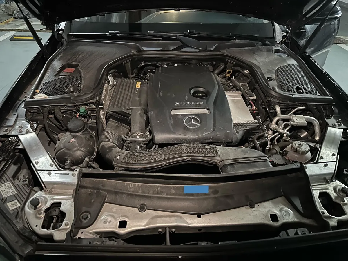 2021 Mercedes-Benz E Class 2.0T 211HP L4 9AT PHEV 25.4KWH,autocango,china used car exporter,china ev exporter,chinese used car exporter,chinese used ev exporter