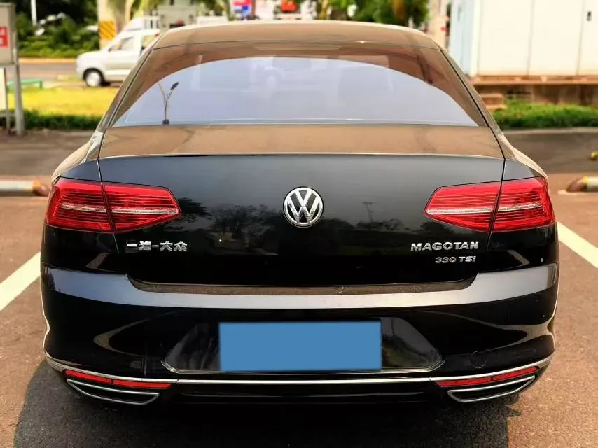 2018 Volkswagen Magotan 1.8T 180HP L4 7DCT,autocango,china used car exporter,china ev exporter,chinese used car exporter,chinese used ev exporter