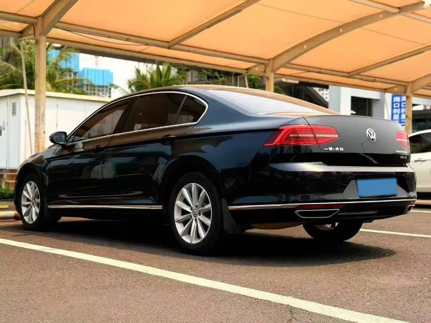 2018 Volkswagen Magotan 1.8T 180HP L4 7DCT,autocango,china used car exporter,china ev exporter,chinese used car exporter,chinese used ev exporter