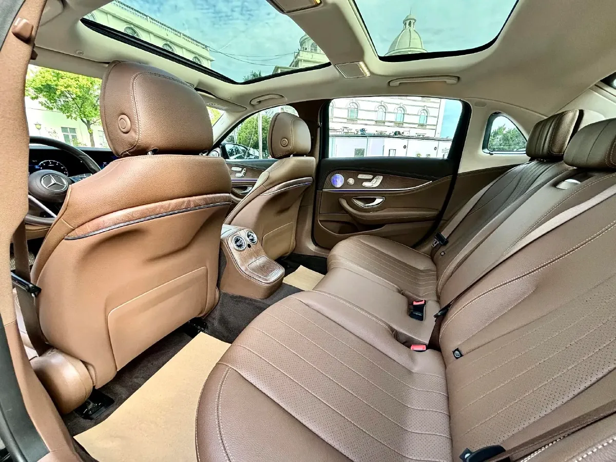 2021 Mercedes-Benz E Class 2.0T 258HP L4 9AT,autocango,china used car exporter,china ev exporter,chinese used car exporter,chinese used ev exporter