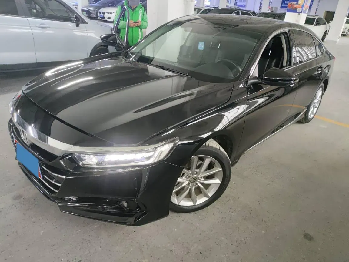 2022 Honda Accord 1.5T 194HP L4 CVT,autocango,china used car exporter,china ev exporter,chinese used car exporter,chinese used ev exporter
