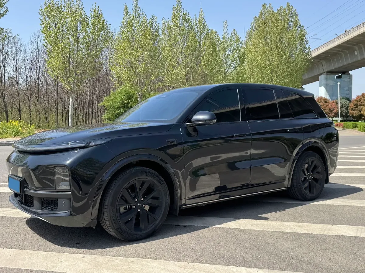 2023 Li L8 Range Extended 154HP REEV 40.9KWH,autocango,china used car exporter,china ev exporter,chinese used car exporter,chinese used ev exporter