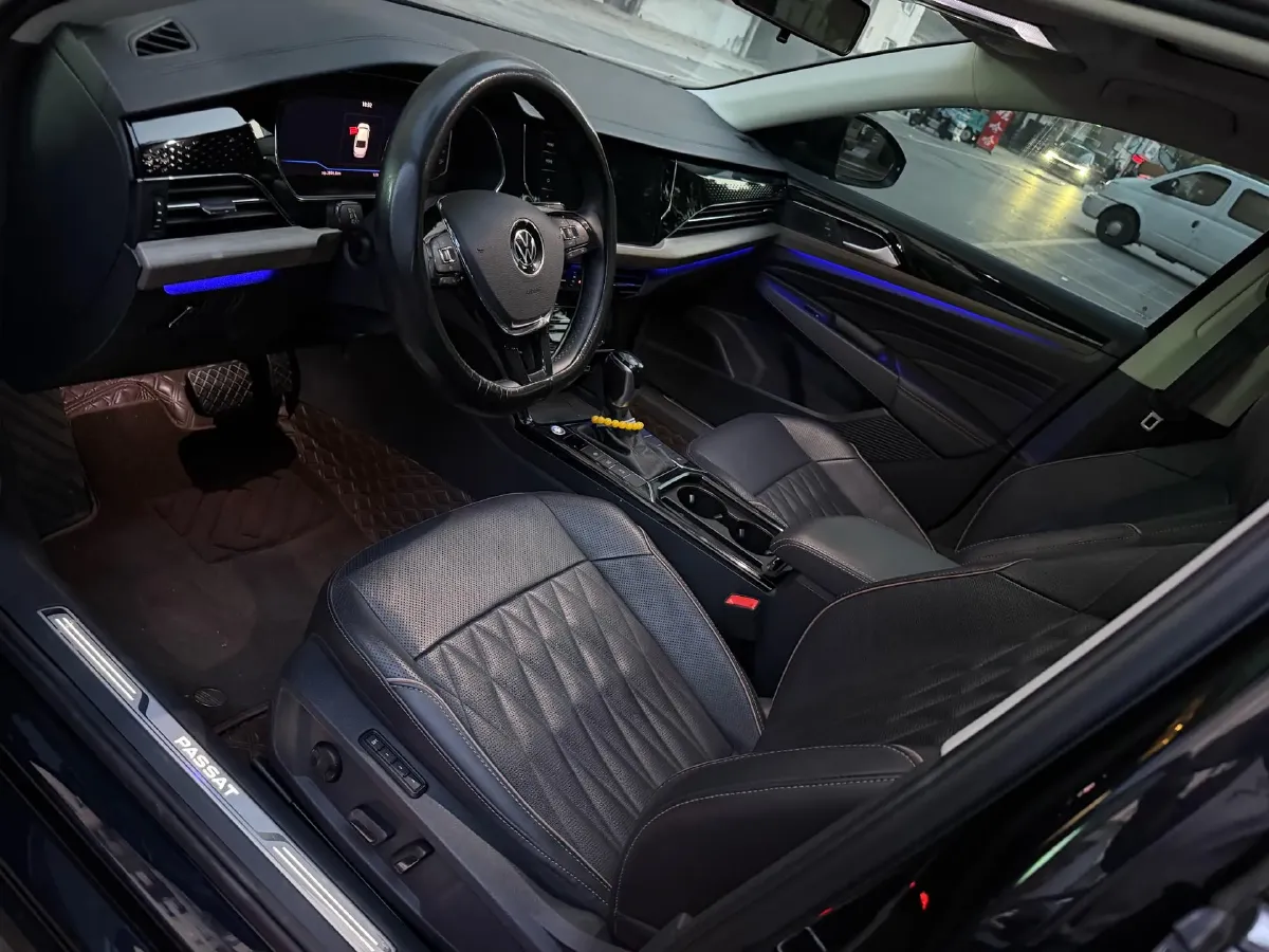 2021 Volkswagen Passat 2.0T 186HP L4 7DCT,autocango,china used car exporter,china ev exporter,chinese used car exporter,chinese used ev exporter
