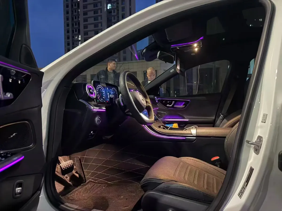 2025 Mercedes-Benz C Class 1.5T 204HP L4 9AT,autocango,china used car exporter,china ev exporter,chinese used car exporter,chinese used ev exporter