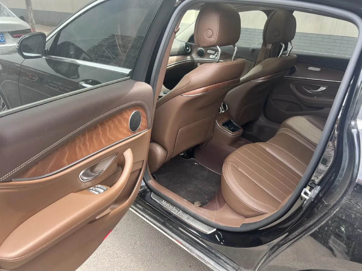 2023 Mercedes-Benz E Class 2.0T 258HP L4 9AT,autocango,china used car exporter,china ev exporter,chinese used car exporter,chinese used ev exporter