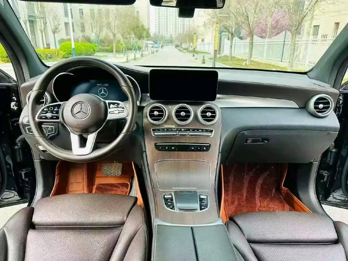 2021 Mercedes-Benz GLC Class 2.0T 258HP L4 9AT,autocango,china used car exporter,china ev exporter,chinese used car exporter,chinese used ev exporter