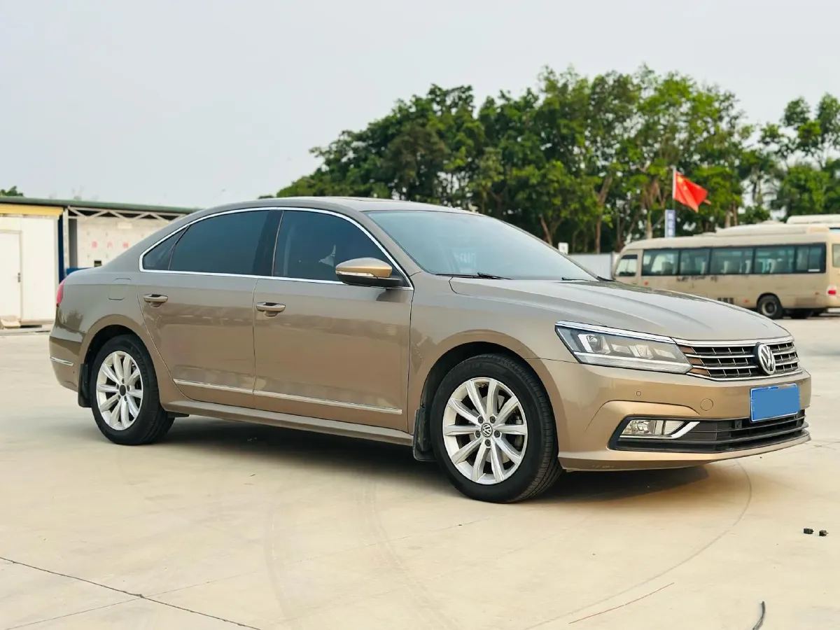 2017 Volkswagen Passat 1.8T 180HP L4 7DCT,autocango,china used car exporter,china ev exporter,chinese used car exporter,chinese used ev exporter